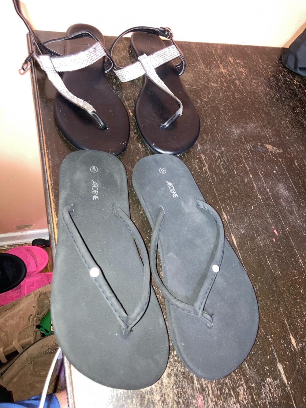 Ardene Black Women's Rhinestone T-Strap and Simple Flip Flop Sandals